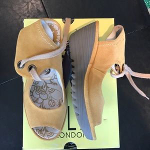 New Open foot lace up Wedge shoe